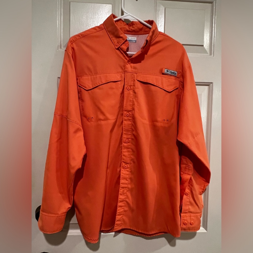 Columbia LS shirt